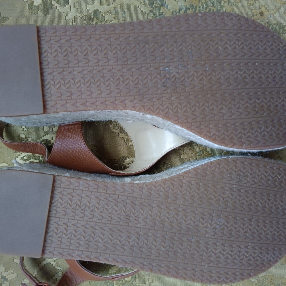 Size 10 MK Shoes Never Worn - Picture 2 of 6